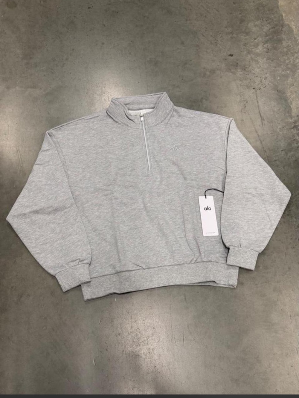ALO Yoga Men’s Grey Quarter Zip